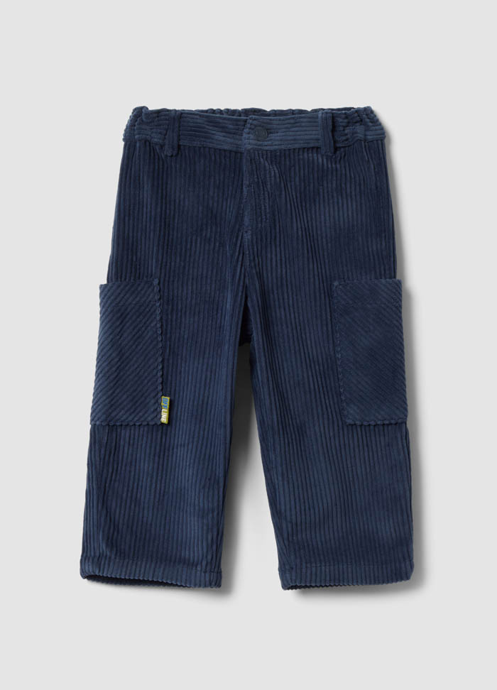 Rebraste pantalone sa džepovima