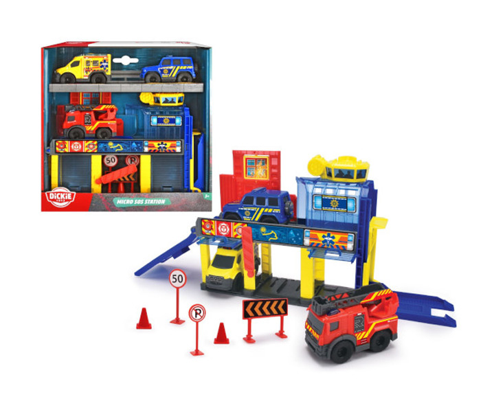 Igračka mikro stanica sa vozilima, rampom, liftom