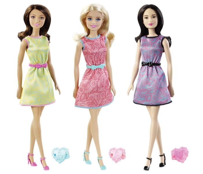 Igračka Barbie sa poklonom za djevojčicu