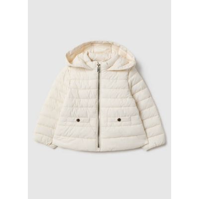 Postavljena jakna sa kapuljačom