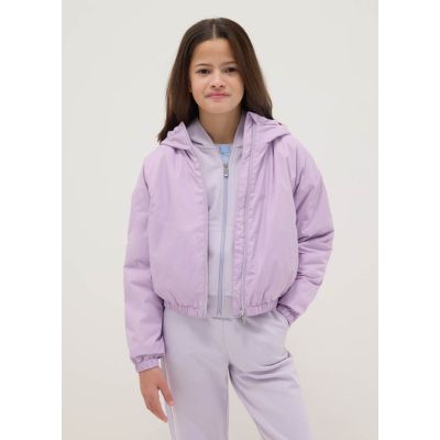 Postavljena jakna sa kapuljačom