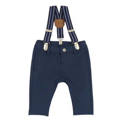 Pantalone sa tregerima