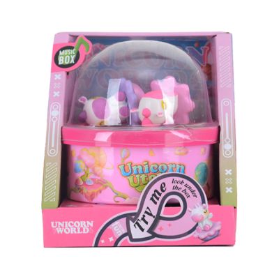 Igračka muzička kutija na navijanje